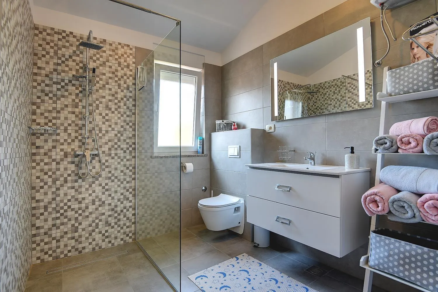 Holiday home Komfortables Ferienhaus Mit Klima, Wlan, Grill Und Parkplatz Vinkuran Croatia
